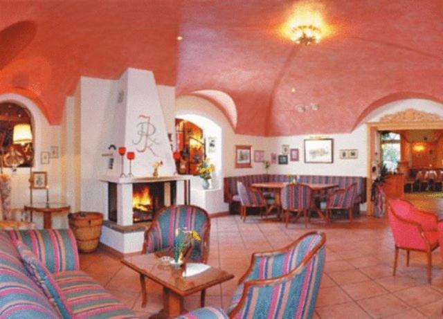 Wohlfuehlresort Und Feriengut Martinerhof Sankt Martin am Tennengebirge Buitenkant foto