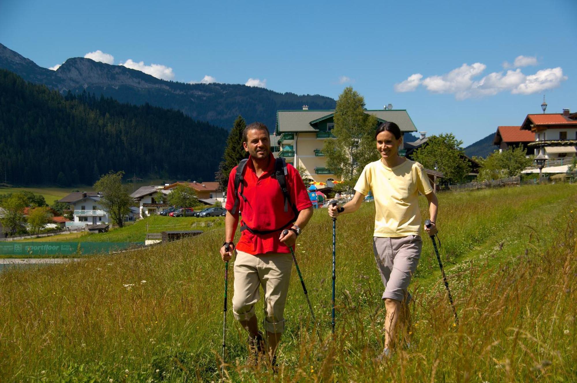 Wohlfuehlresort Und Feriengut Martinerhof Sankt Martin am Tennengebirge Buitenkant foto