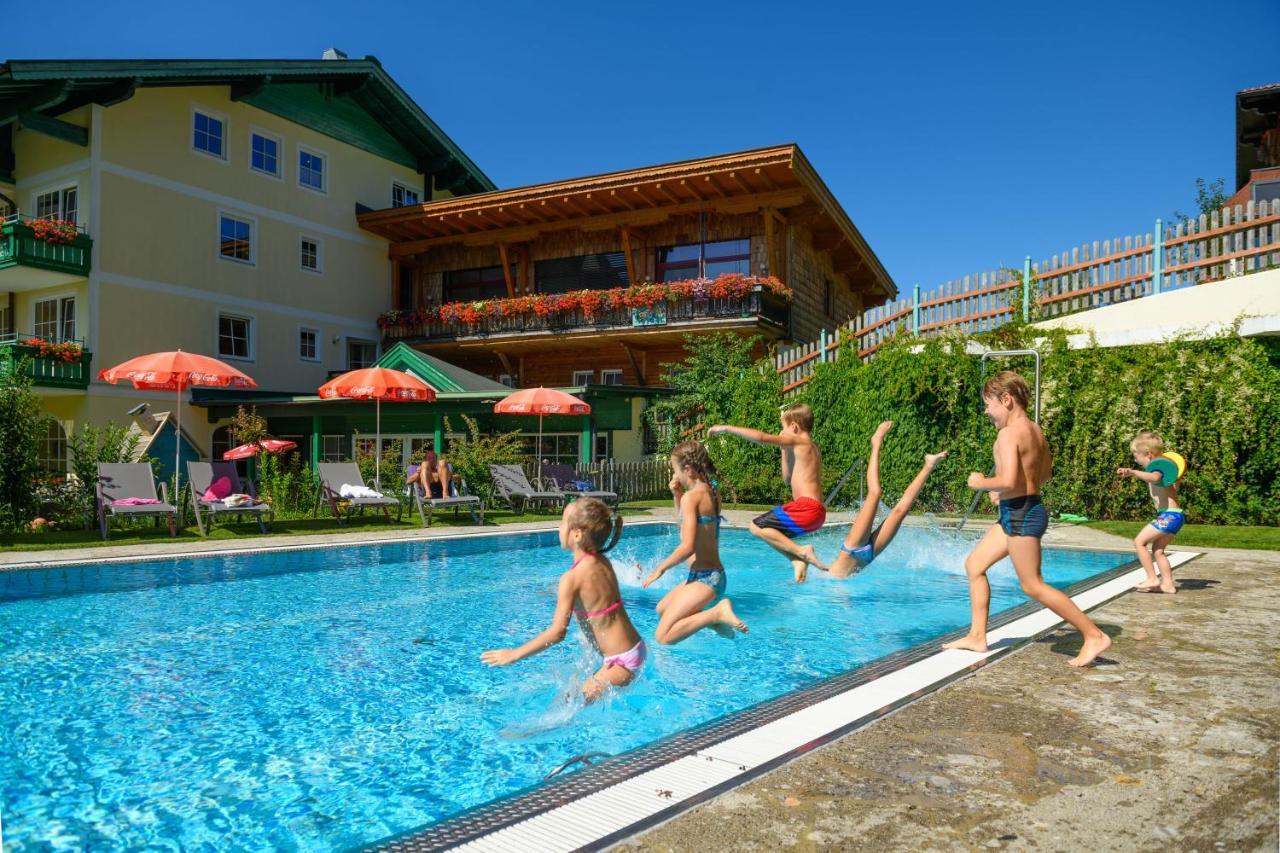 Wohlfuehlresort Und Feriengut Martinerhof Sankt Martin am Tennengebirge Buitenkant foto