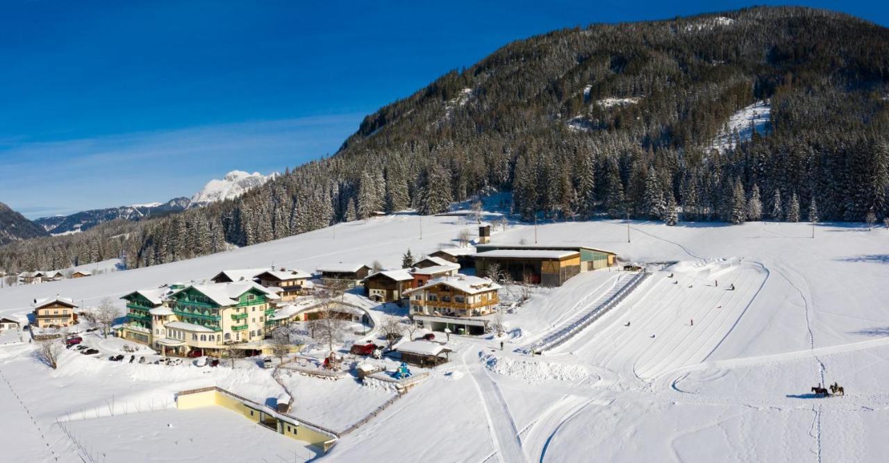 Wohlfuehlresort Und Feriengut Martinerhof Sankt Martin am Tennengebirge Buitenkant foto